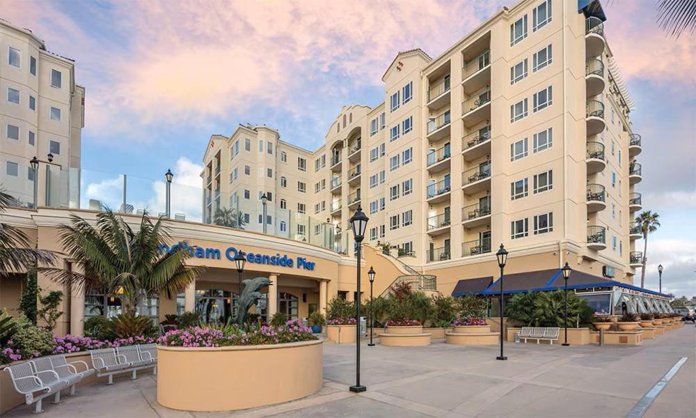 Club Wyndham Oceanside Pier Resort Exterior photo