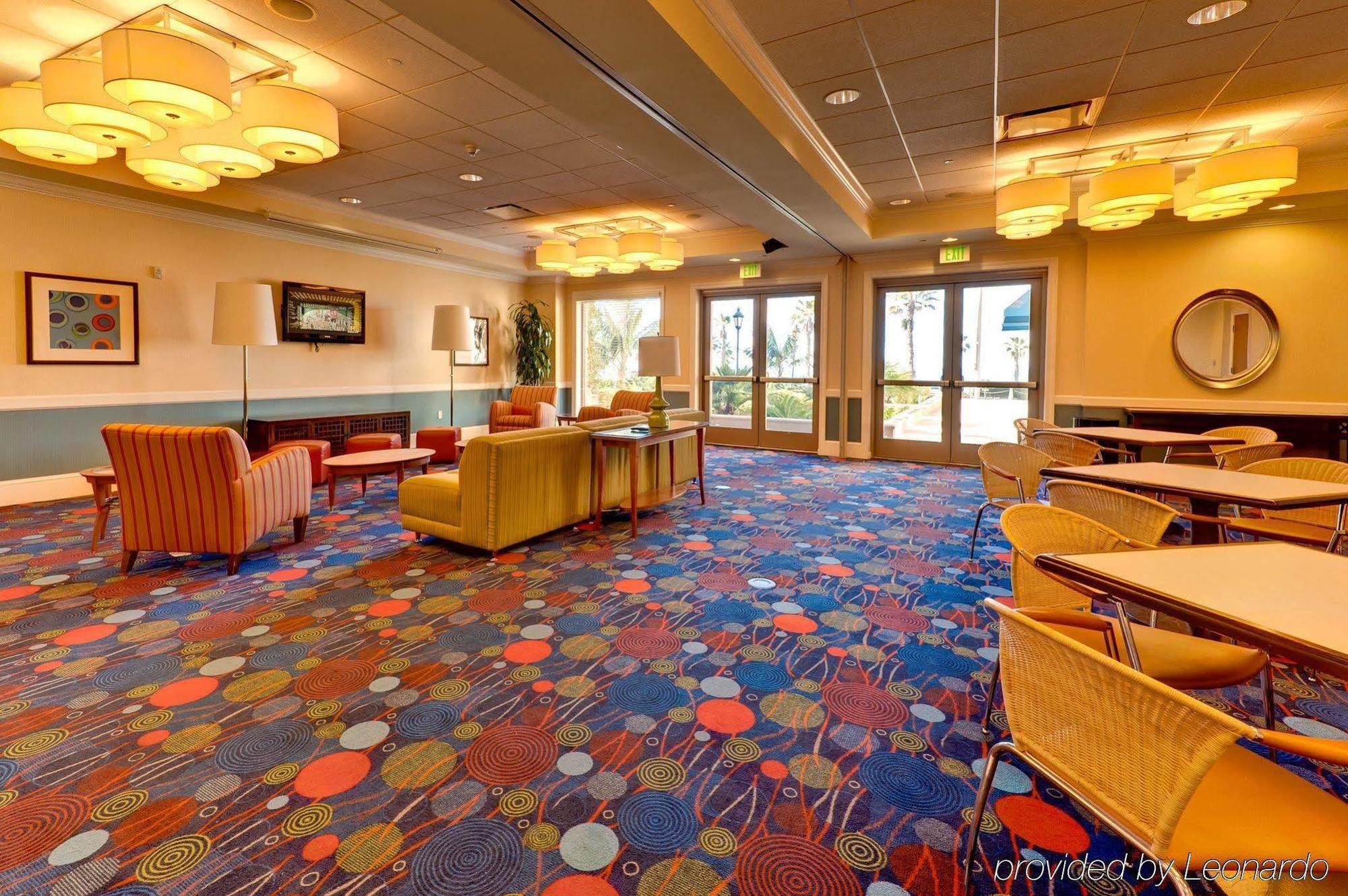 Club Wyndham Oceanside Pier Resort Interior photo